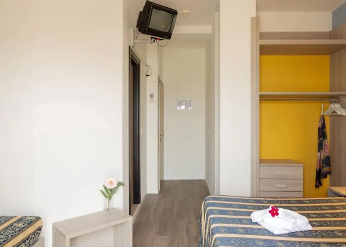 Bikini Tropicana Family 酒店