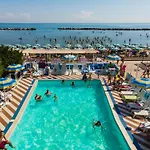 Hotel Bikini Tropicana Family Lido Di Savio
