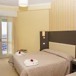 Hotel Bikini Tropicana Family