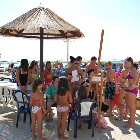 Bikini Tropicana Family 3*