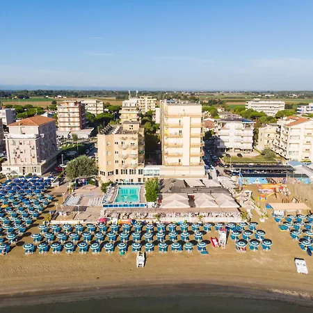 Hotel Bikini Tropicana Family 3*