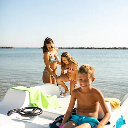 Hotel Bikini Tropicana Family 3*