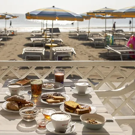 Ξενοδοχείο Bikini Tropicana Family