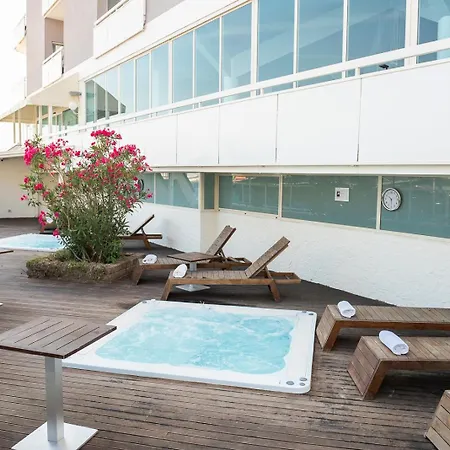 Ξενοδοχείο Bikini Tropicana Family 3*