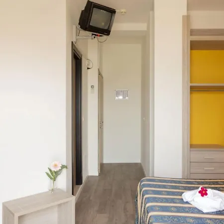 Bikini Tropicana Family Hotel