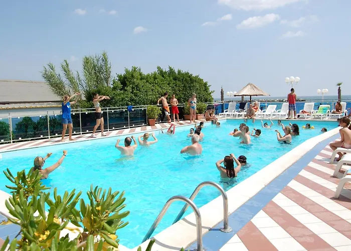 Hotel Bikini Tropicana Family